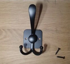 Kapstokhaak Zwart Inclusief Schroefjes | Ophanghaken | Ophanghaak | Jashaak | Kapstok Haken | Kapstokhaken | Kapstokken | Haak Zwart | Handdoek Haak -Thuisopslag 1200x1104 7