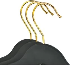 Zwarte Klerenhanger - GOUD - Kleerhanger Met Inkeping En Broeklat - Metalen Haak - Klerenrek 8 Zwarte Klerenhanger - GOUD - Kleerhanger Met Inkeping En Broeklat - Metalen Haak - Klerenrek -Thuisopslag 1200x1117 2