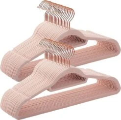 50 Anti-Slip Kledinghangers - 50 Dunne Roze Kleerhangers / Kapstokken - Roze En Goud