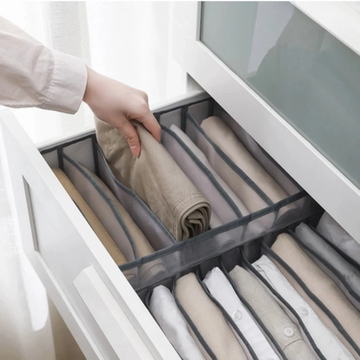 Mondio Broeken Kleding Organizer - Set: 2 Stuks - Opberg Box/Doos/Mand/Vakken - Opbergbox Kast/Kledingkast/Lade - Organizer Kleding/BH/Sokken/Ondergoed - Ruimtebesparende Kledinghangers 15 Mondio Broeken Kleding Organizer - Set: 2 Stuks - Opberg Box/Doos/Mand/Vakken - Opbergbox Kast/Kledingkast/Lade - Organizer Kleding/BH/Sokken/Ondergoed - Ruimtebesparende Kledinghangers - Afbeelding 13