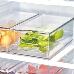 The Home Edit Koelkast Bak Met Lekbak - Transparant - Stapelbaar & Met Deksel -Thuisopslag 1200x1200 1611