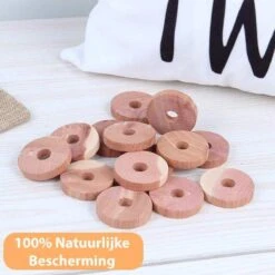 VITAMO™ Cederhouten Ringen 26 Stuks Tegen Motten En Ongedierte - Mottenbestrijding - Mottenballen - FSC Cederhout - Cederolie - Voor Kledinghangers - Kledingkast - Lades - 100% Natuurlijke Bescherming - Duurzaam En Herbruikbaar - Voordeelset -Thuisopslag 1200x1200 1716