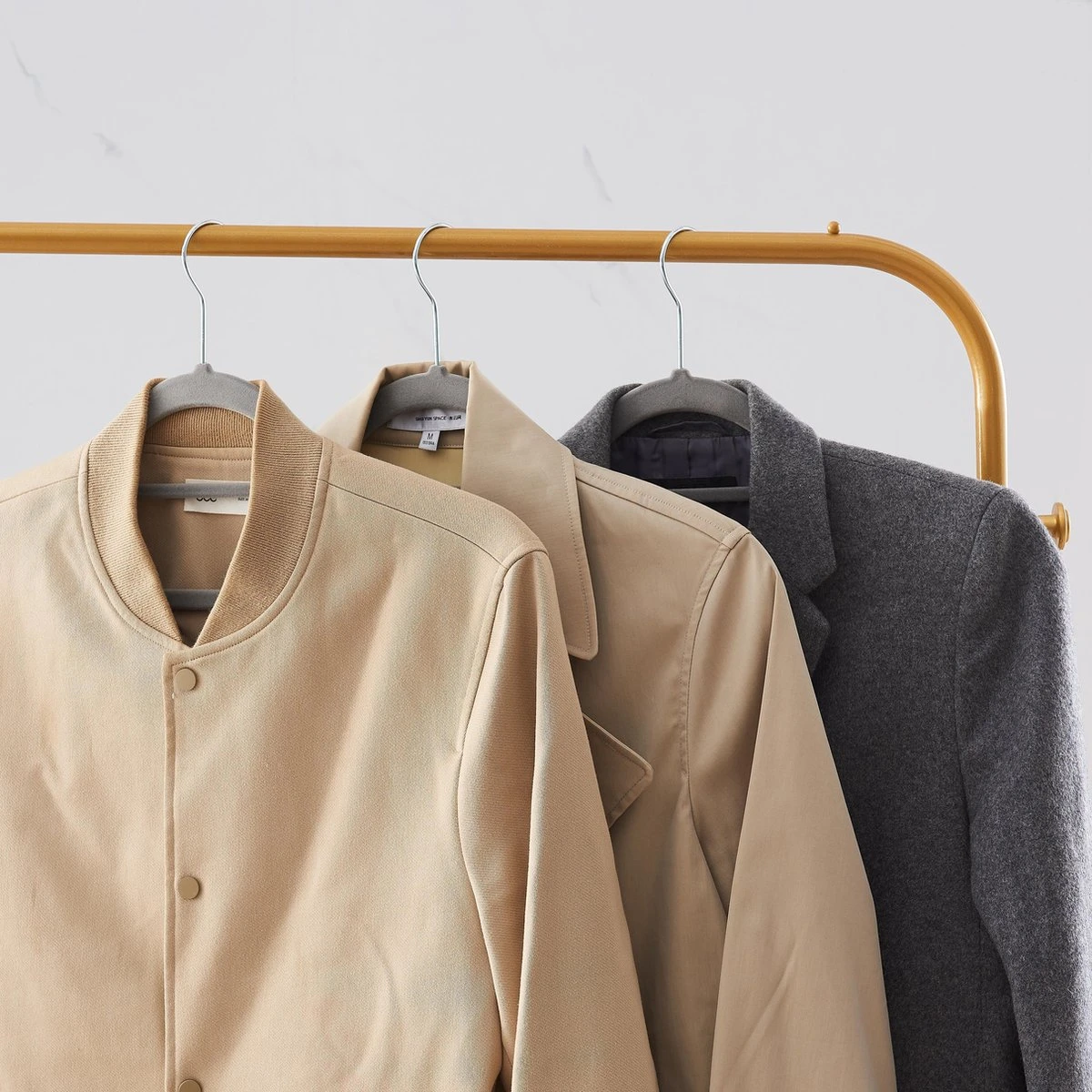 ACAZA 30 Anti-slip Kleerhangers - Ultra-dunne Kledingshangers Met Fluweel - Kapstokken Met Broeklat Of Roklat - Grijs 4 ACAZA 30 Anti-slip Kleerhangers - Ultra-dunne Kledingshangers Met Fluweel - Kapstokken Met Broeklat Of Roklat - Grijs - Afbeelding 2