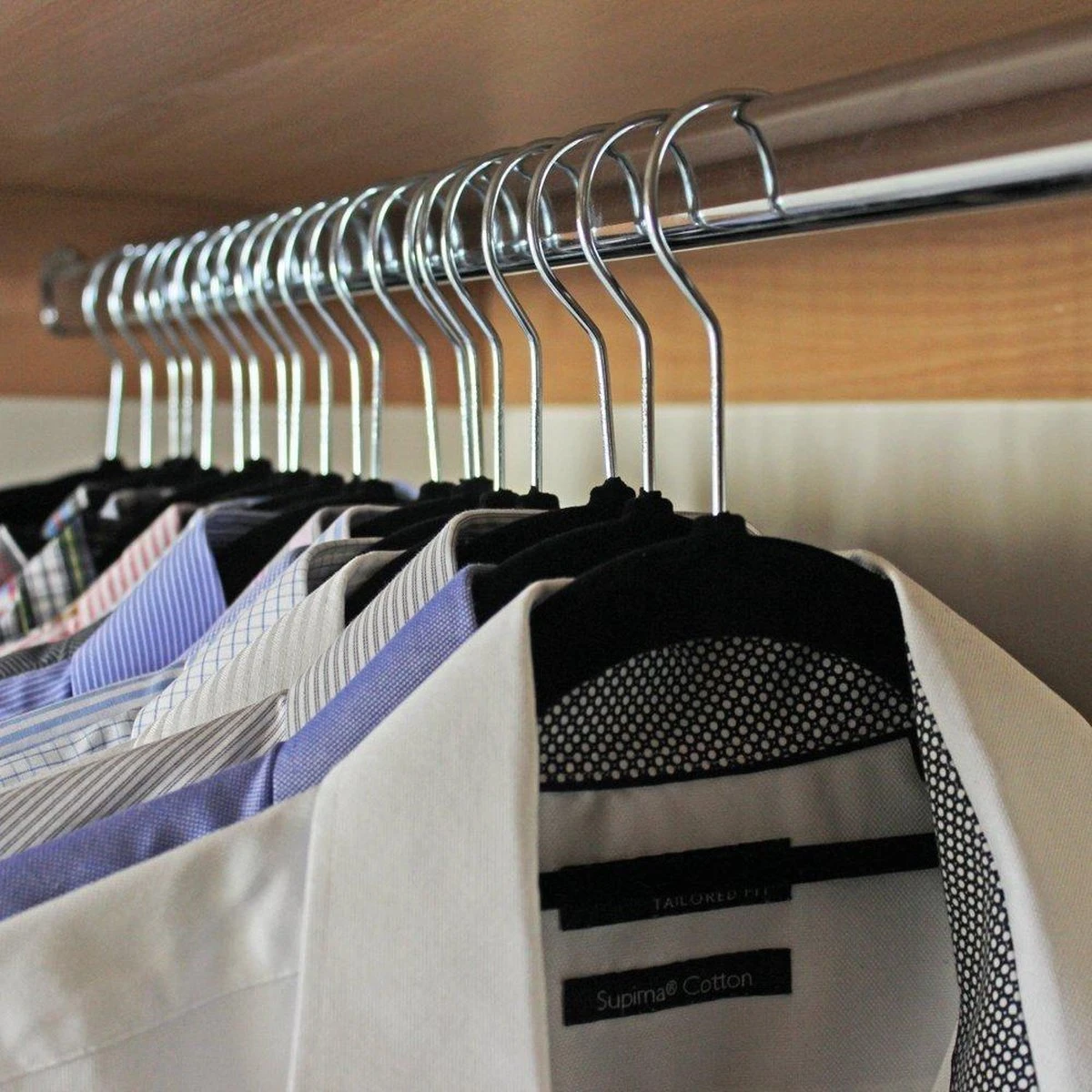 Merkloos 50 - JVL Premium Velvet Kledinghangers - Non-Slip - Zwart 5 Merkloos 50 - JVL Premium Velvet Kledinghangers - Non-Slip - Zwart - Afbeelding 3