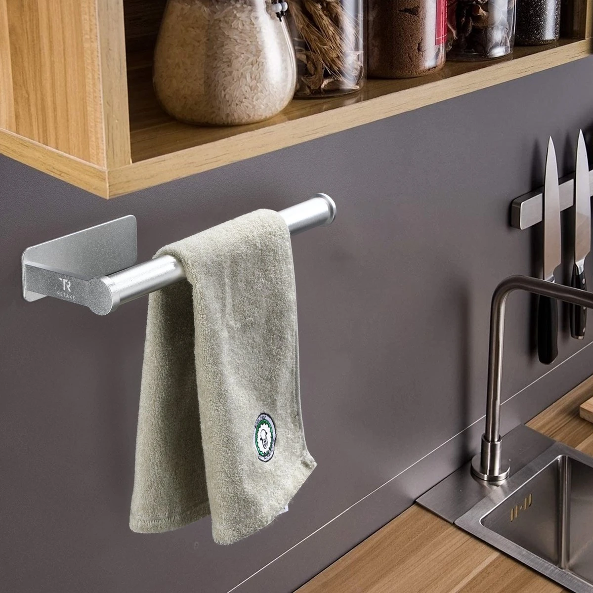 Keukenrolhouder | Zilver | Zelfklevend | Rollenhouder | Hangend | Aluminium + Gratis Handdoekhaakje 4 Keukenrolhouder | Zilver | Zelfklevend | Rollenhouder | Hangend | Aluminium + Gratis Handdoekhaakje - Afbeelding 2