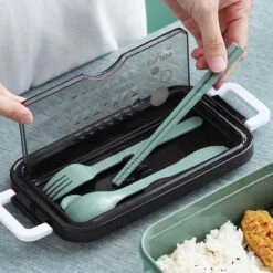 Lunchbox - Meal Prep Bakjes - Lunch Box Met Deksel - Meal Prep – Bento Box - Lunchtrommel Met Bestek Groen -Thuisopslag 1200x1200 225
