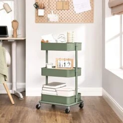 SONGMICS Trolley Met 3 Niveaus, Opbergwagen, Keukenplank Met Wielen, In Hoogte Verstelbare Rekken, Serveerwagen Met 2 Remmen, Eenvoudige Montage, Voor Badkamer, Keuken, Kantoor, Grijsgroen BSC060C01 10 SONGMICS Trolley Met 3 Niveaus, Opbergwagen, Keukenplank Met Wielen, In Hoogte Verstelbare Rekken, Serveerwagen Met 2 Remmen, Eenvoudige Montage, Voor Badkamer, Keuken, Kantoor, Grijsgroen BSC060C01 -Thuisopslag 1200x1200 2272