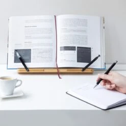 Navaris Houten Boekenstandaard En Tablethouder - 33 X 24 Cm - 2 Verstelbare Paginaklemmen - Bruin -Thuisopslag 1200x1200 2439