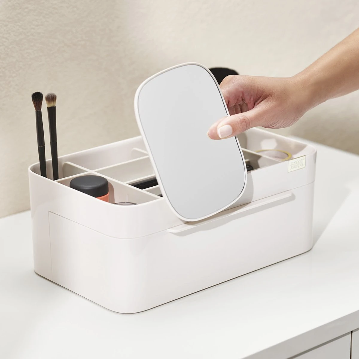 Joseph Joseph Cosmetica Opbergdoos Met Spiegel - Large - Met Spiegel - Sorteervakken 19 Joseph Joseph Cosmetica Opbergdoos Met Spiegel - Large - Met Spiegel - Sorteervakken - Afbeelding 17