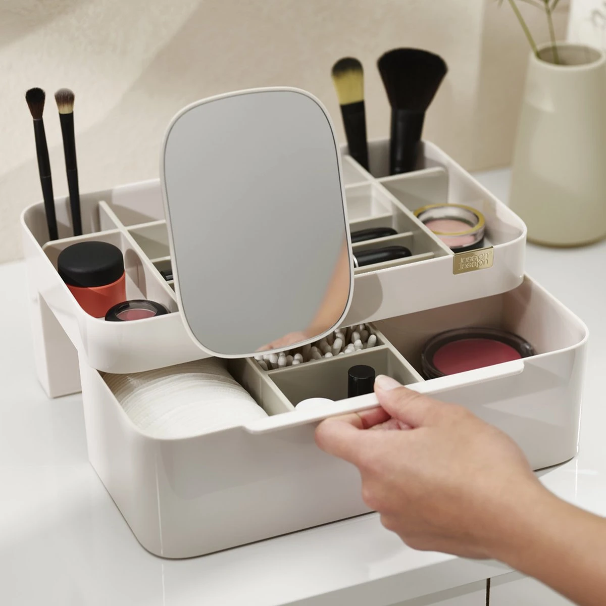 Joseph Joseph Cosmetica Opbergdoos Met Spiegel - Large - Met Spiegel - Sorteervakken 20 Joseph Joseph Cosmetica Opbergdoos Met Spiegel - Large - Met Spiegel - Sorteervakken - Afbeelding 18