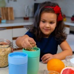 Coninx Yoghurtbeker To Go - Muesli Beker To Go - Lunchbeker - Mueslibeker 640ml ( 450ml+190ml ) - Blauw 18 Coninx Yoghurtbeker To Go - Muesli Beker To Go - Lunchbeker - Mueslibeker 640ml ( 450ml+190ml ) - Blauw -Thuisopslag 1200x1200 29