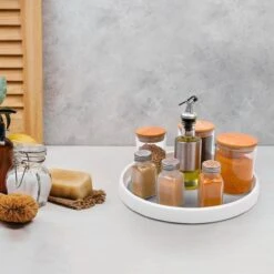 Draaiplateau Badkamer Accessoires Opbergrek Kruidenrek Plateau 1 - Keukenrek - Keuken Organizers - Koelkast Organiser Staand - Aanrecht Rek - Lazy Susan - Keukenkastorganizers - Kruidencarrousel - Rond - Draaischijf - Kruiden Organizer - Draaibaar -Thuisopslag 1200x1200 793