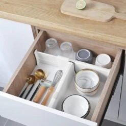 Posity Ladeverdeler - Lade Organizer - Voor Keuken / Slaapkamer / Kantoor / Kleding - Verstelbaar/uitschuifbaar - 6 Stuks - Plastic 15 Posity Ladeverdeler - Lade Organizer - Voor Keuken / Slaapkamer / Kantoor / Kleding - Verstelbaar/uitschuifbaar - 6 Stuks - Plastic -Thuisopslag 1200x1200 896