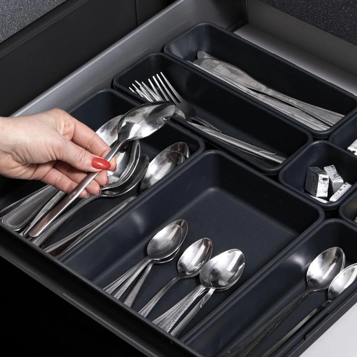 Merkloos Springos Lade Organizer | Opbergbakjes | Lade Verdeler | Voor Keuken En Bureau | Badkamer | Lade Bakjes | Make Up Organizer | 8 Delen | Antraciet 8 Merkloos Springos Lade Organizer | Opbergbakjes | Lade Verdeler | Voor Keuken En Bureau | Badkamer | Lade Bakjes | Make Up Organizer | 8 Delen | Antraciet - Afbeelding 6