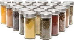Pazzo Goods - Kruidenrek Staand - Kruidenrek Met Potjes - Zilver - RVS - Kruidenrek Draaibaar - 20 Kruidenpotjes - Inclusief Stickers & Stift - Kruiden Carrousel -Thuisopslag 1200x659
