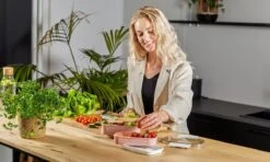 Homra Lunchbox STAQS Pink - Bento Box - 2 Laags Broodtrommel - 3 Compartimenten - Roze - Lunch To Go - Duurzaam Kunststof - BPA Vrij - 3 Vaks Lunchtrommel Voor Volwassenen - Inclusief Bestek - Magnetron, Diepvries, Vaatwasser Bestendig - Vers Houden 22 Homra Lunchbox STAQS Pink - Bento Box - 2 Laags Broodtrommel - 3 Compartimenten - Roze - Lunch To Go - Duurzaam Kunststof - BPA Vrij - 3 Vaks Lunchtrommel Voor Volwassenen - Inclusief Bestek - Magnetron, Diepvries, Vaatwasser Bestendig - Vers Houden -Thuisopslag 1200x720 15