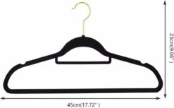 Merkloos YT Home - 50 Anti-slip Suede Kleerhangers - Dunne Kledinghangers Met Fluweel - Zwart En Goud - Gouden Draaibare Metalen Haak 13 Merkloos YT Home - 50 Anti-slip Suede Kleerhangers - Dunne Kledinghangers Met Fluweel - Zwart En Goud - Gouden Draaibare Metalen Haak -Thuisopslag 1200x742 5
