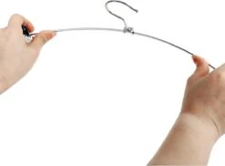 Nancy's Kledinghangers - 20 X Metalen Broekhanger - Kledinghanger - Kleerhanger (extra Breed) - Antislip - 40 X 10,5 Cm - Verchroomd -Thuisopslag 1200x886 5