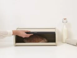 Brabantia Broodtrommel - Met Schuifdeksel - Soft Beige -Thuisopslag 1200x900 29