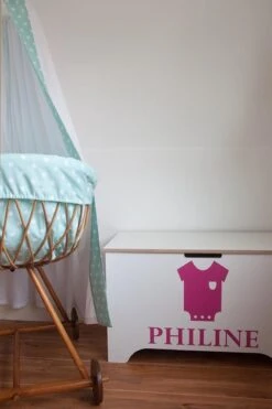 Opbergkist / Speelgoedkist XL (150L) - Stevig - Kwalitatief - Massief Hout - Wit - Speelgoed - Kinderen (Opbergbox - Opbergbank - Opbergdoos - Dekenkist - Speelgoedbank - Houten Kist) 17 Opbergkist / Speelgoedkist XL (150L) - Stevig - Kwalitatief - Massief Hout - Wit - Speelgoed - Kinderen (Opbergbox - Opbergbank - Opbergdoos - Dekenkist - Speelgoedbank - Houten Kist) -Thuisopslag 800x1200 33