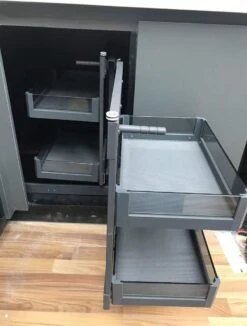 Milano Luxurious® Magic Corner - Hoek Keukenkast Organizer- Uitschuiflades - 4 Plateaus, 2 Levels - 48 X 87 X 58 Cm - Deurbreedte 40 Cm – Antraciet -Thuisopslag 909x1200 1